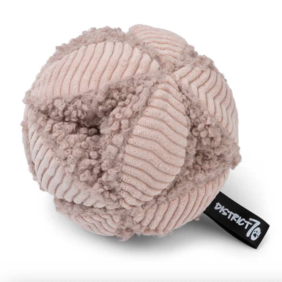 District 70 - Bobby - 19 cm